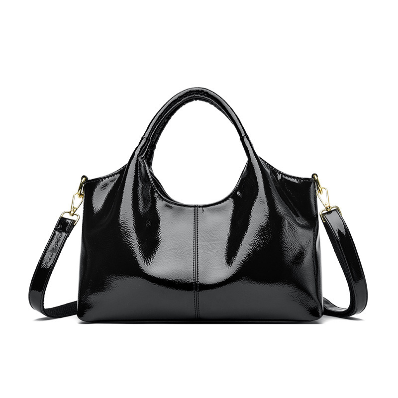 Sac de banlieue tendance en cuir brillant