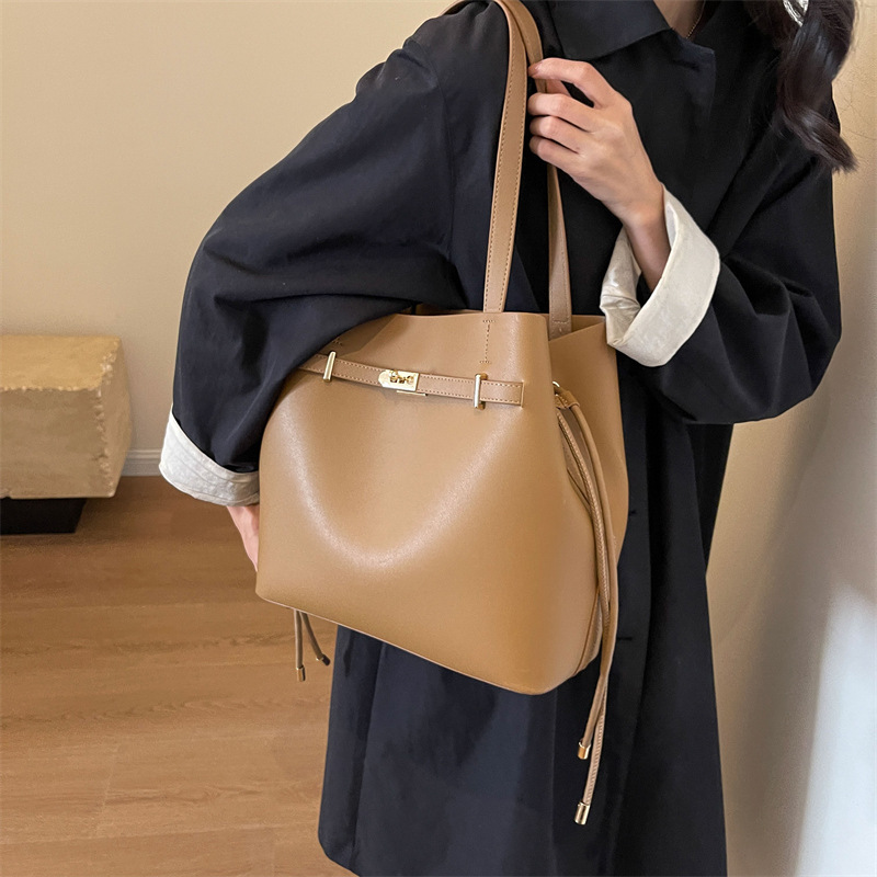 Sac tendance de grande capacité, polyvalent et au design épuré