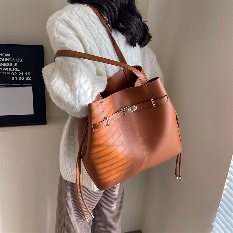 Sac tendance de grande capacité, polyvalent et au design épuré