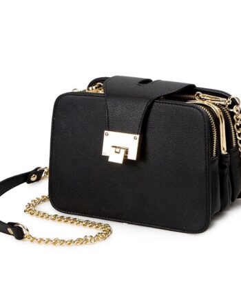 Sac avec boucle métallique